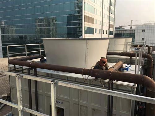 閉式冷卻塔盤管可采用多種材質(zhì)，銅管、碳鋼管或不銹鋼
